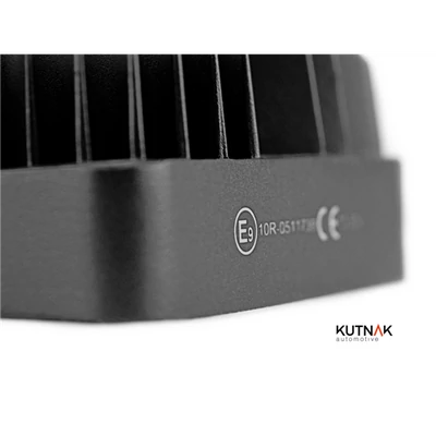 Munkalámpa 8x3W LED 24W 1400 LUMEN 12/24V 110x110 terítő fénnyel 