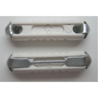 Biztosíték hengeres 8A